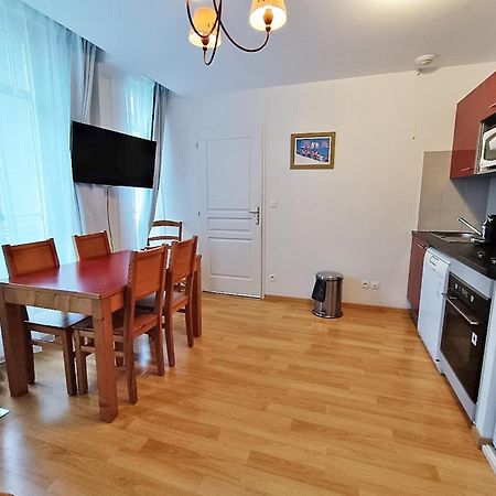 Il Etait Une Fois Luchon, T2, Centre Luchon, Wifi, Casier A Skis, Ascenseur, 4 Personnes Apartment Bagneres-de-Luchon Luaran gambar